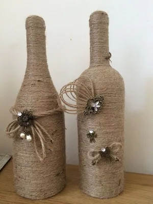 Декор бутылки джутом | Bottle crafts, Diy bottle crafts, Wine bottle crafts