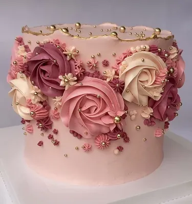 Свадебные торты 2021: идеи декора тортов на свадьбу, фото