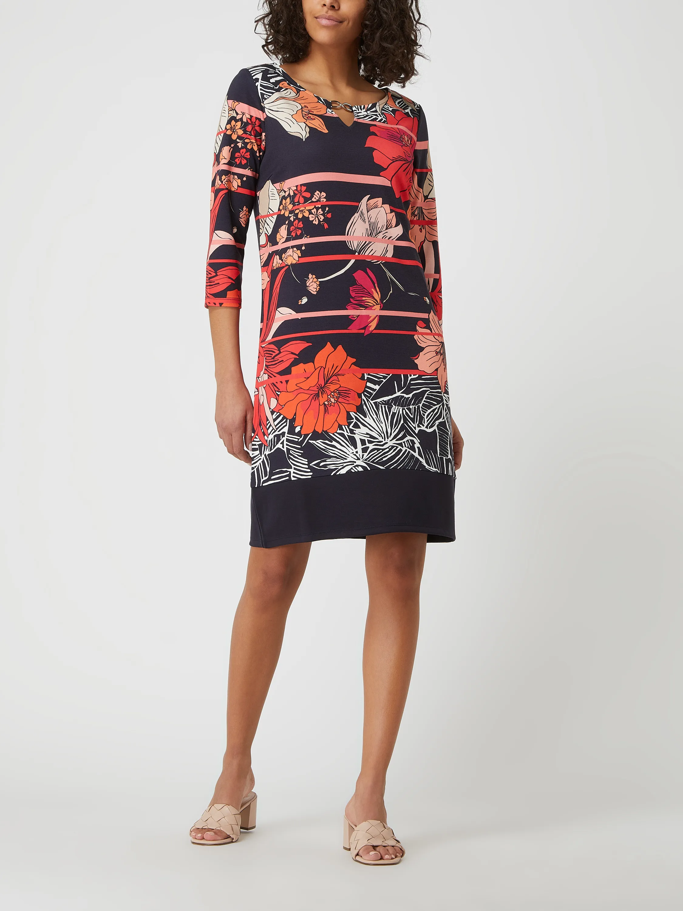 Desigual платья на моделях: фото Desigual платья на моделях: фото