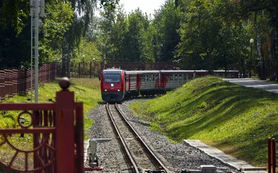 В парке Глобы в Днепре заработала Днепровская детская железная дорога |  Новости Днепра | Днепр Оперативный