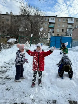 https://volgograd-trv.ru/news/obschestvo/81163-andrej-bocharov-posetil-novyj-detskij-sad-skazka-v-urjupinske.html