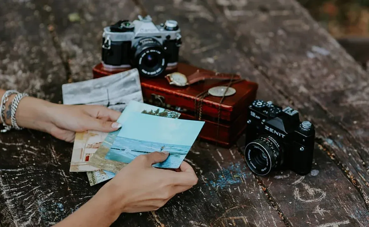 Красивые девушки в платьях на фотографиях высокого разрешения Красивые девушки в платьях на фотографиях высокого разрешения