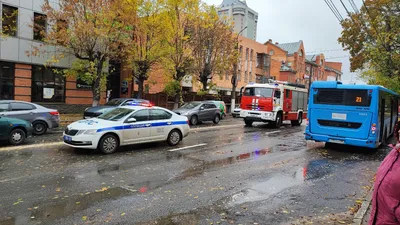 В Твери на Параде Победы курсант академии ВКО сделал предложение девушке |  10.05.2023 | Тверь - БезФормата