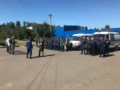 В Твери лейтенант сделал предложение своей девушке на выпускном военной  академии | 20.06.2021 | Тверь - БезФормата