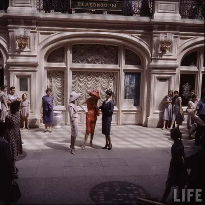 Fashion show of Christian Dior. Moscow , June 18, 1959. News Photo - Getty  Images