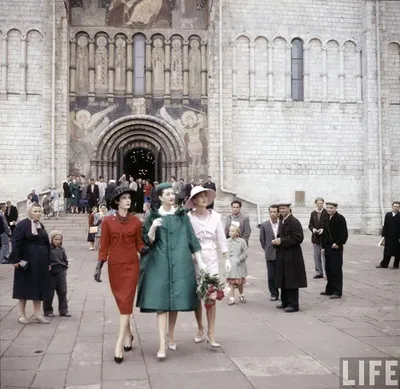 Christian Dior, Moscow, 1959 | Fashion, Dior fashion, Fashion portrait