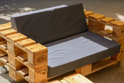 Купить диван из поддонов \"Иволга\" - изготовление по индивидуальным размерам  в Москве по низким ценам