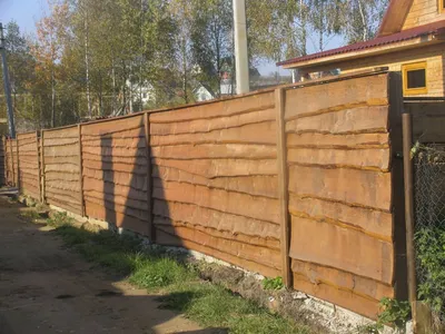 Красивый забор из профнастила: фото идеи