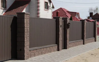 Профнастил в интерьере дома: фото-примеры