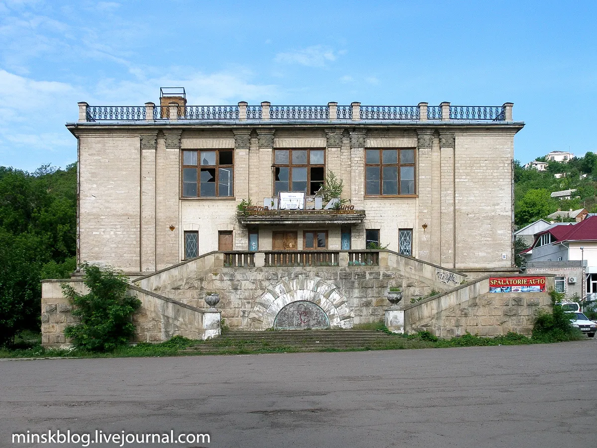 Бело-серый сайдинг: прекрасный дизайн дома на фото Бело-серый сайдинг: прекрасный дизайн дома на фото