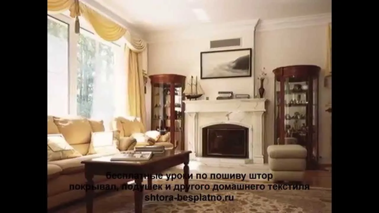 Фотография: гостиная и кухня с использованием мрамора и зеркал Фотография: гостиная и кухня с использованием мрамора и зеркал