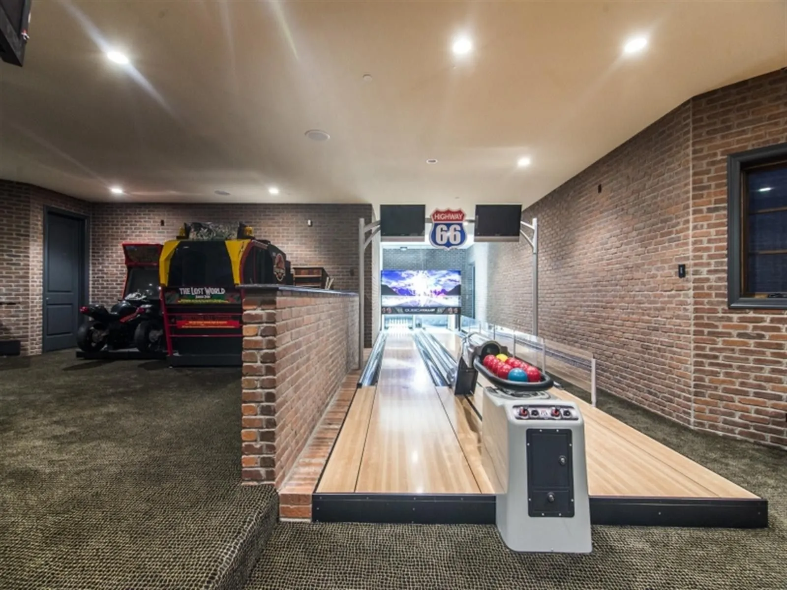 Garage room