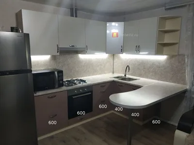 Фото угловой кухни в современном стиле в частном доме