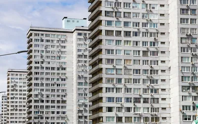 Красивый интерьер ванной комнаты в панельном доме