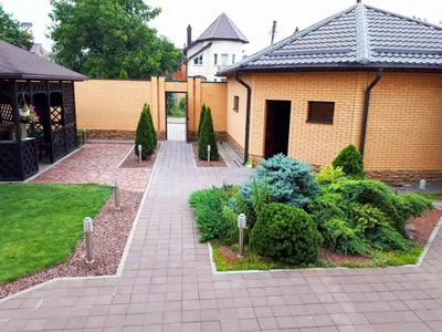 Изображение дизайна внутреннего двора частного дома