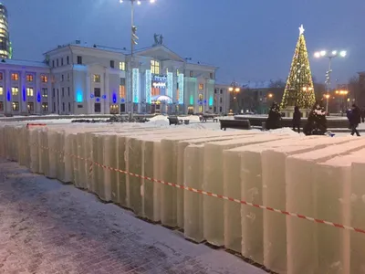 В Перми возле ДК Солдатова началось строительство ледового городка |  12.12.2017 | Пермь - БезФормата