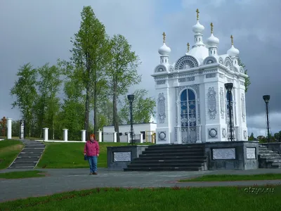 Церковь Рождества Пресвятой Богородицы, Добрянка (Добрянка, город),  фотография. архивная фотография таким был храм- фото со стенда церкви