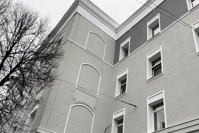 На ремонт исторического дома с колоннами на улице Леонова выделили 21 млн  рублей | Калининград.Ru | Дзен