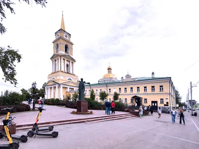 Стелу «Город трудовой доблести» установили в Перми - Эхо Москвы в Перми