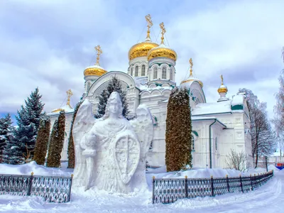 Что посмотреть в Казани зимой и чем заняться: прогулки по городу, татарская  еда, достопримечательности и активный отдых со сноубордом, коньками и  снегоходами — Яндекс Путешествия