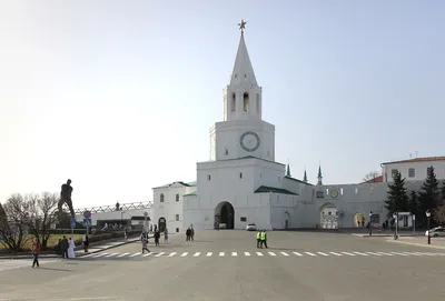 Что посмотреть в Казани зимой и чем заняться: прогулки по городу, татарская  еда, достопримечательности и активный отдых со сноубордом, коньками и  снегоходами — Яндекс Путешествия