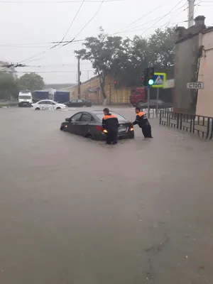 Синоптики прогнозируют облачную погоду и небольшой дождь с вероятностью 50%  вечером. Скорость ветра составит 5 м/с с порывами до 9 м/с.… | Instagram