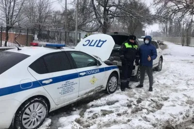 На Ставрополье экипаж ДПС помог вовремя доставить годовалую девочку в  больницу :: 1777.Ru