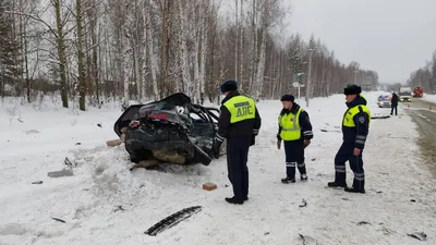 Госавтоинспекция устанавливает обстоятельства смертельного ДТП в Якутии —  Информационный портал Yk24/Як24