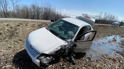 ДТП на трассе Чита — Хабаровск: фура в кювете, водитель минивэна  госпитализирован (видео с места аварии)