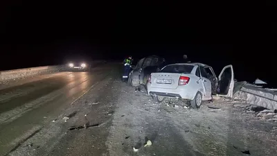 Один погиб моментально, второй умер в машине скорой». На камеру попали  последние секунды жизни молодых людей, ехавших по трассе Пермь-Екатеринбург  - KP.RU