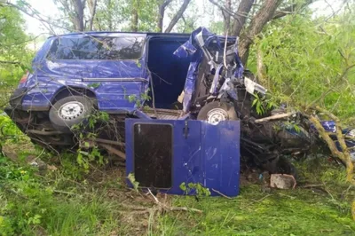 Возле брянского поселка Мариничи в аварию попали три автомобиля | РИА  «Стрела»