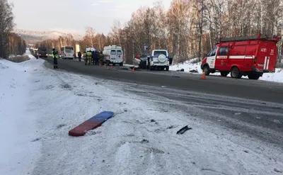 Женщина и ребенок погибли в ДТП со школьным автобусом в Челябинской области  | 360°