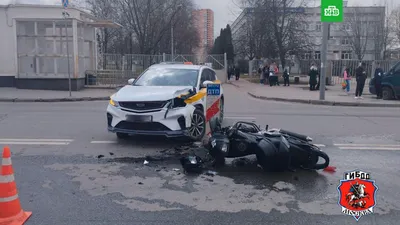 Водителя грузовика, раздавившего такси в центре Москвы, задержали -  02.11.2022, Sputnik Беларусь