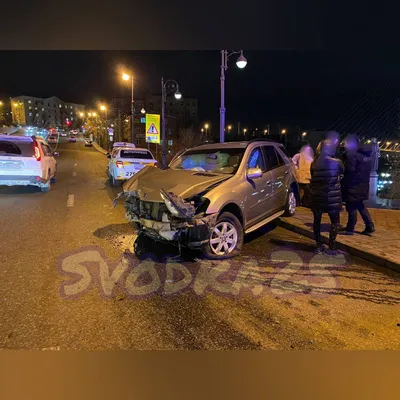 Аварийные комиссары подрались с участниками ДТП во Владивостоке - 7 ноября  2023 - vladivostok1.ru