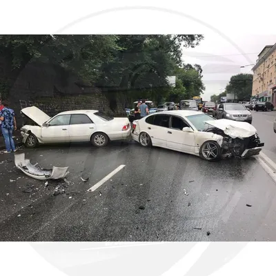 Влетел в поезд\": \"душераздирающее\" ДТП во Владивостоке в эти минуты - фото  - UssurMedia.ru