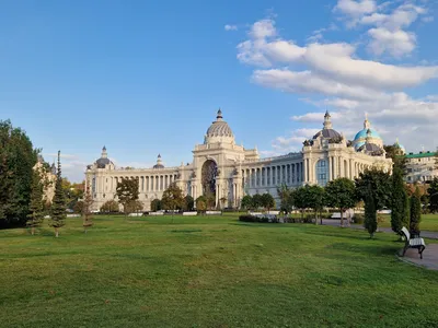 Казань 😍 Дворец земледельцев Очень необычное здание, где располагается  Министерство сельского хозяйства и продовольствия Татарстана… | Instagram