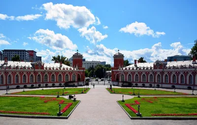 Подземные дворцы Москвы (экскурсия по московскому метро) – экскурсии, туры  | GuideAdvisor в Москве