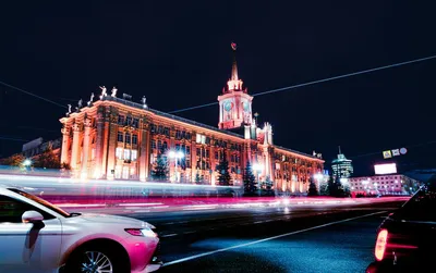 Ночной город под светящимся небом - панорамные фотообои Екатеринбург в  интернет магазин arte.ru. Заказать панорамные обои Ночной город под  светящимся небом (2265)