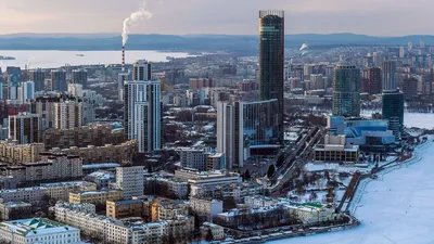 В мэрии Екатеринбурга установили барельеф Ройзмана* - РИА Новости,  09.01.2023