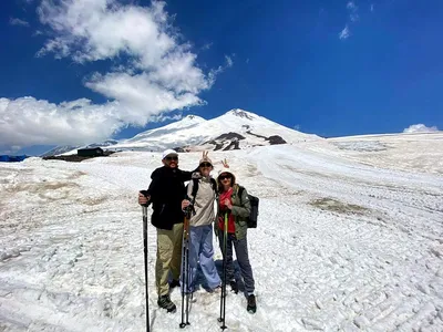 Elbrus by helicopter - Mountain Guide