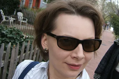 В Томске появилась мемориальная доска журналистке Елене Изофатовой |  ОБЩЕСТВО | АиФ Томск