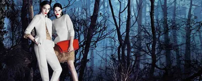 Изображения платьев Elisabetta Franchi в ярких цветах