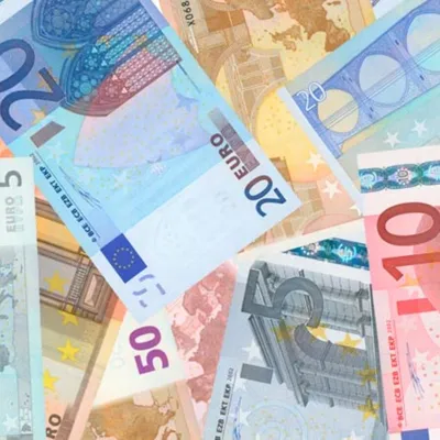 Why Does Europe Have Zero Euro Banknotes? - YouTube