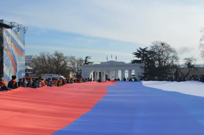 Флаг России в Севастополе висит на волоске | ForPost