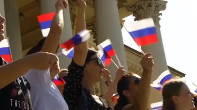 В Сочи торжественно подняли флаг Российской Федерации | 22.08.2022 | Сочи -  БезФормата