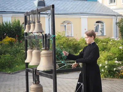 Победитель шоу \"Голос\" иеромонах Фотий отправится в турне по России - ТАСС