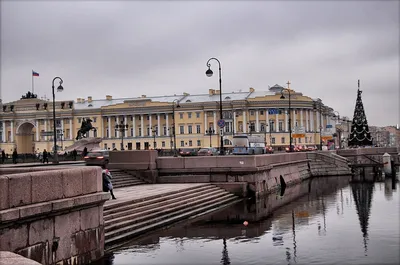 Адмиралтейство в Петербурге