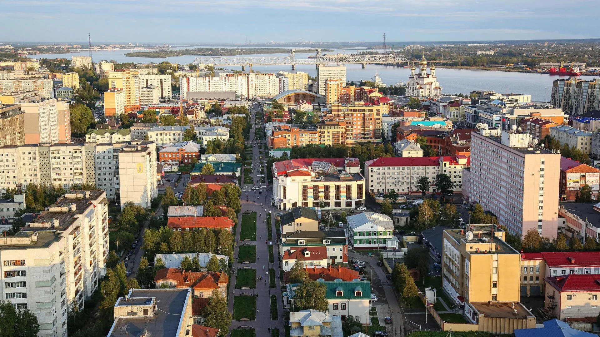 В Архангельске открыли движение по четырем полосам Краснофлотского моста - РИА Новости, 12.10.2023 В Архангельске открыли движение по четырем полосам Краснофлотского моста - РИА Новости, 12.10.2023