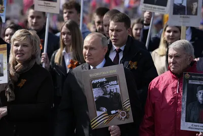 Петербургский «Бессмертный полк» растянулся на два километра - 9 мая 2018 -  Фонтанка.Ру