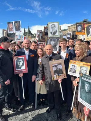 Рафаэлло» за пацифизм. В России прошли шествия «Бессмертного полка» - и  антивоенные акции Спектр